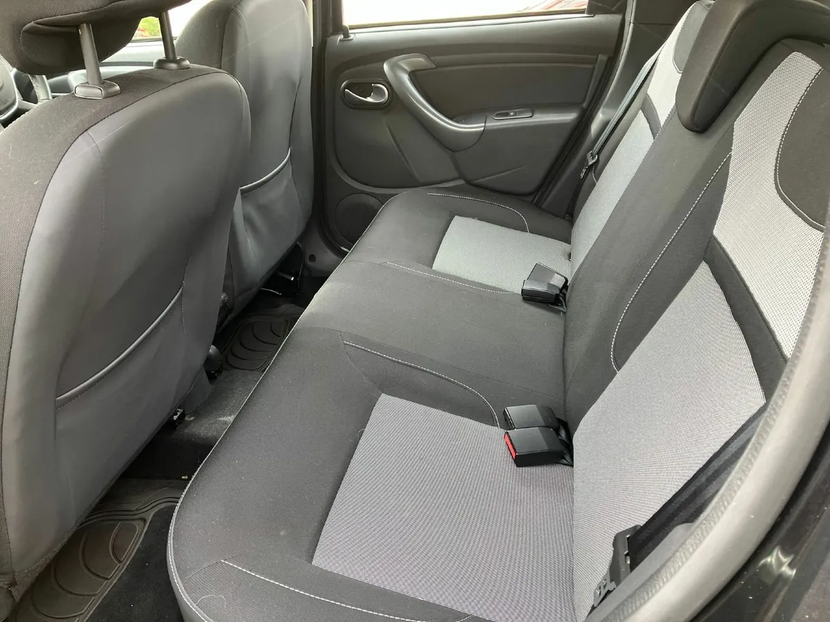 Dacia Duster SIGNATURE Automatic 2018 - Image 4