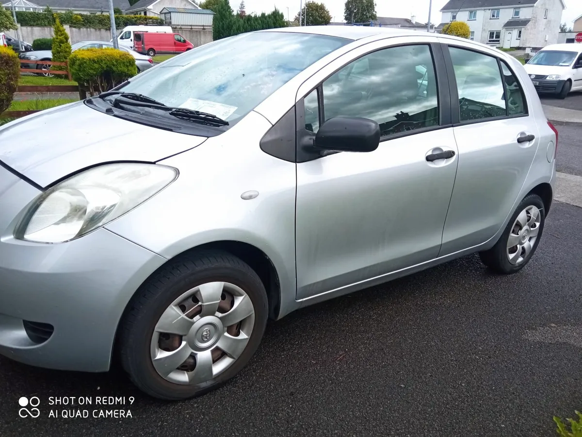 Toyota Yaris 2008 - Image 2