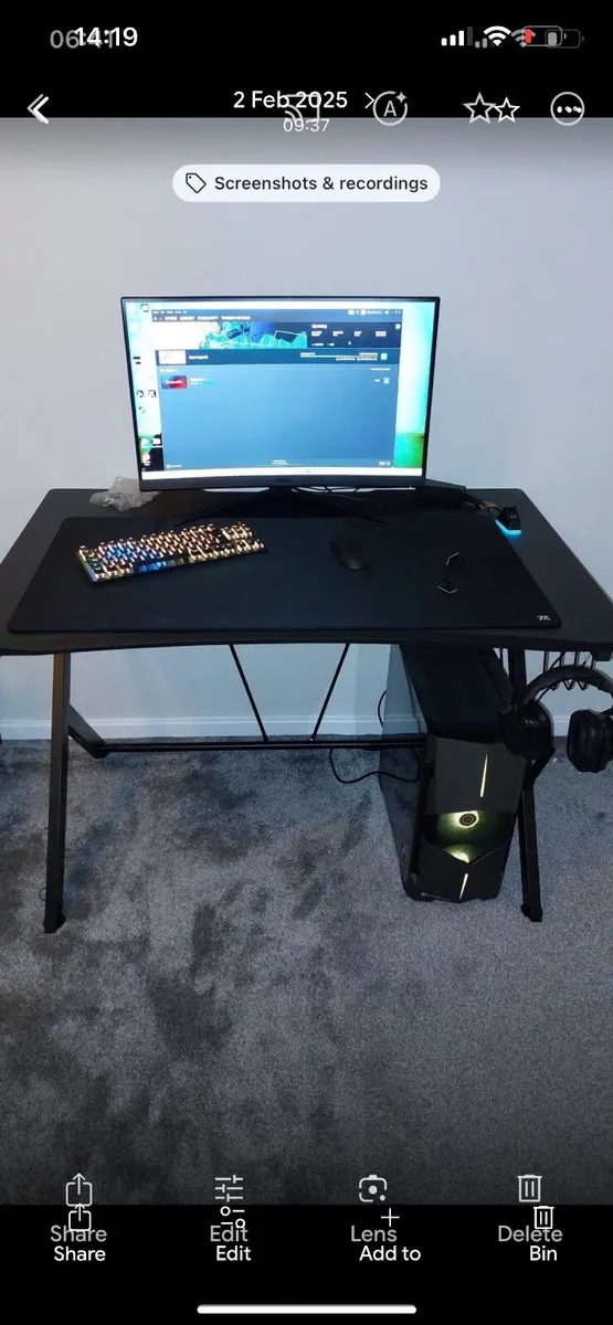 Gaming desk