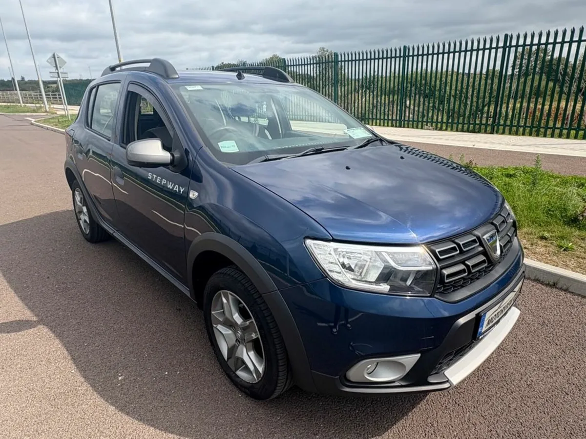 Dacia Sandero Stepway 1.0P Exceptional Condition! - Image 3