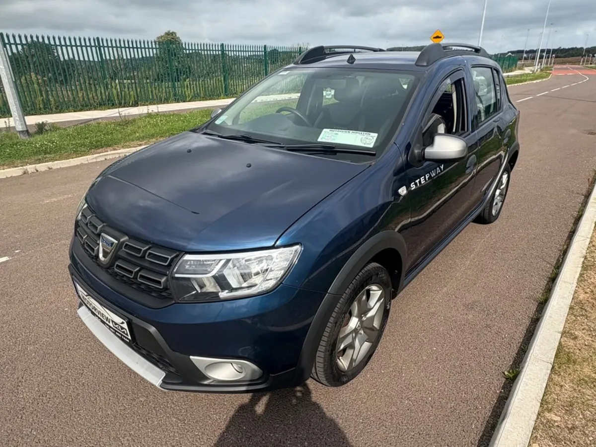 Dacia Sandero Stepway 1.0P Exceptional Condition! - Image 4