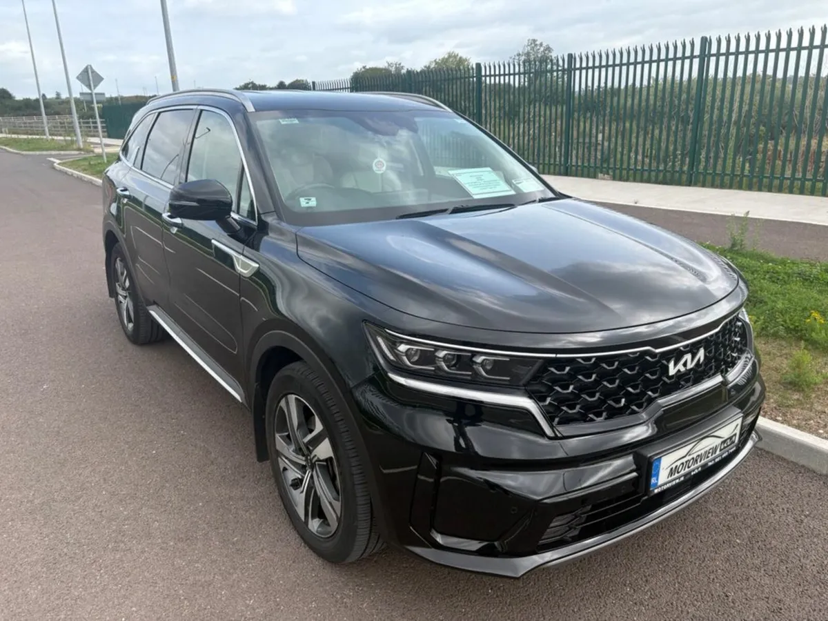 Kia Sorento Phev 5SEATER Auto, **warranty till 203 - Image 3