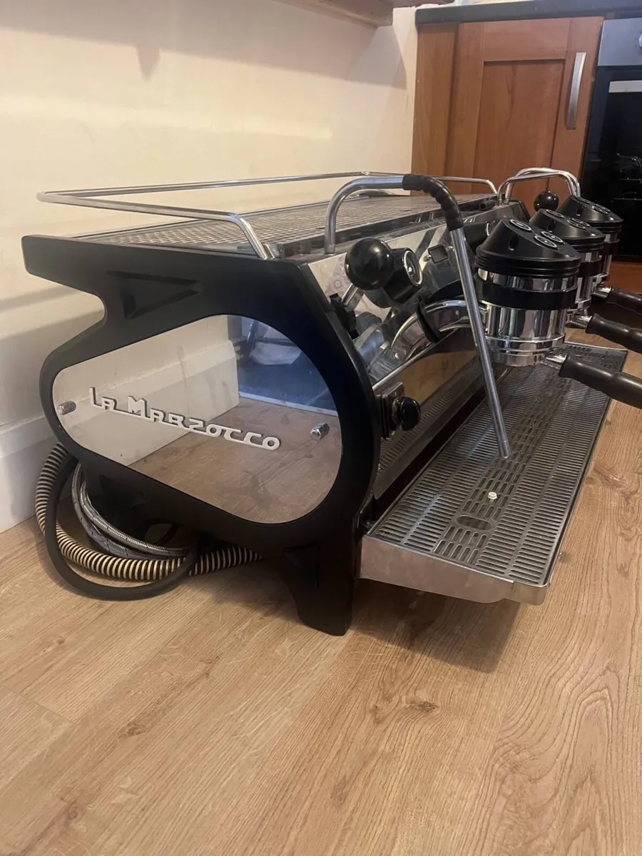 La Marzocco Strada AV3 Group - Image 2
