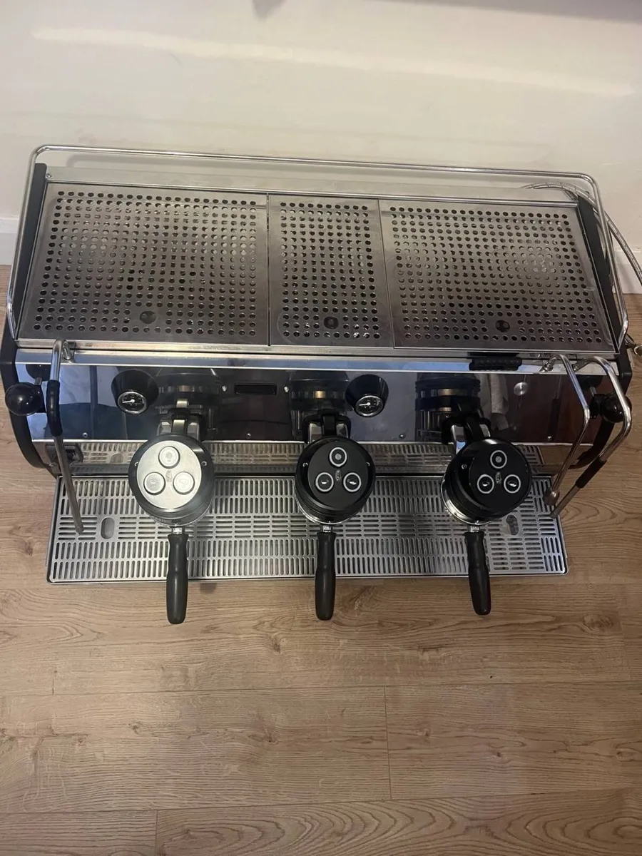 La Marzocco Strada AV3 Group - Image 4