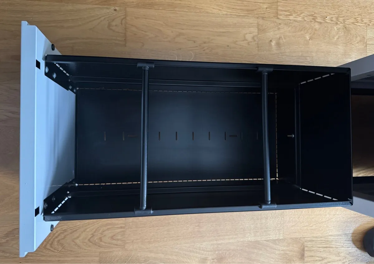 3 Drawer under desk pedestal slimline steel - Image 4