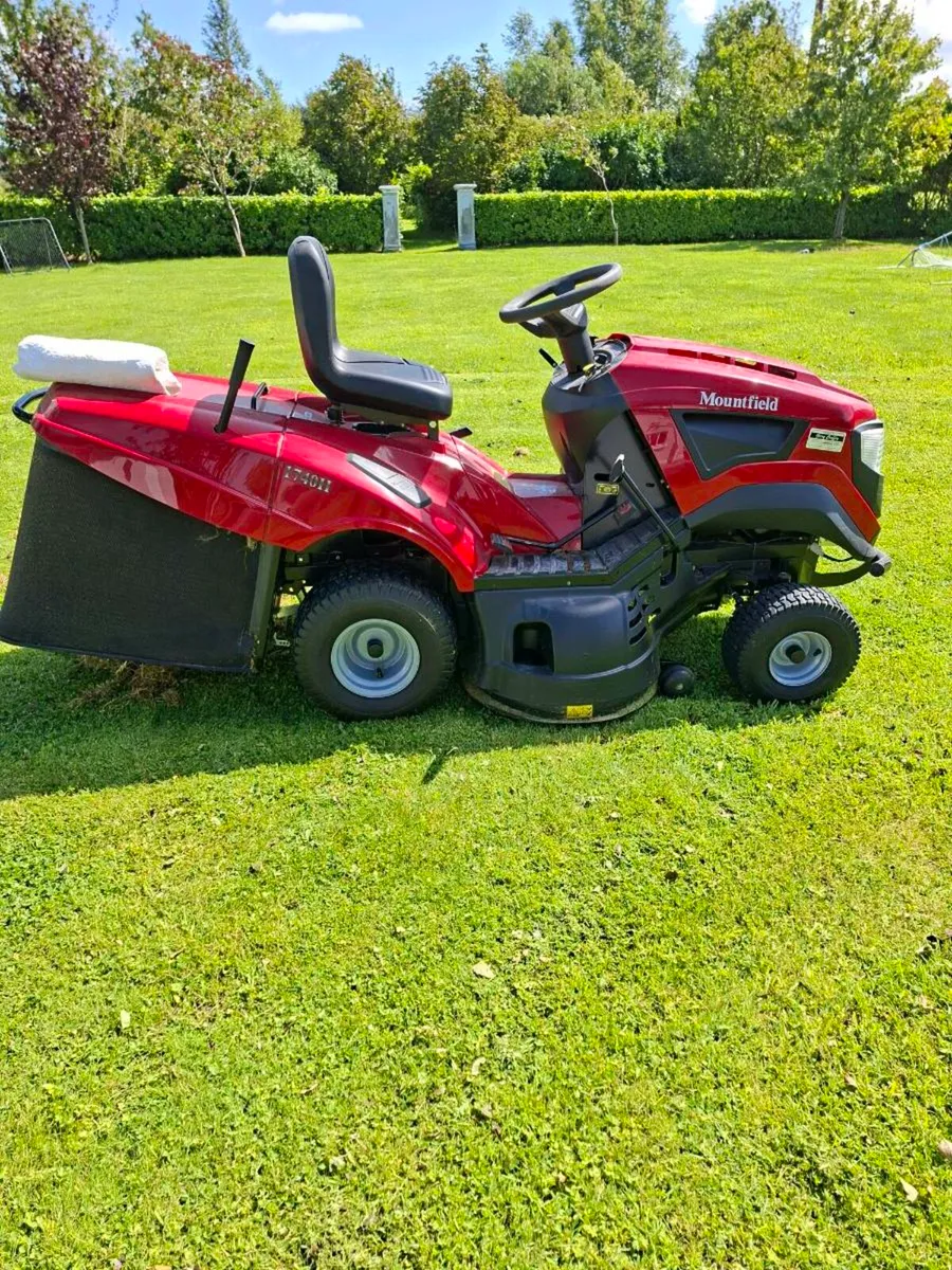 Mountfield ride on tractor lawnmower - Image 2