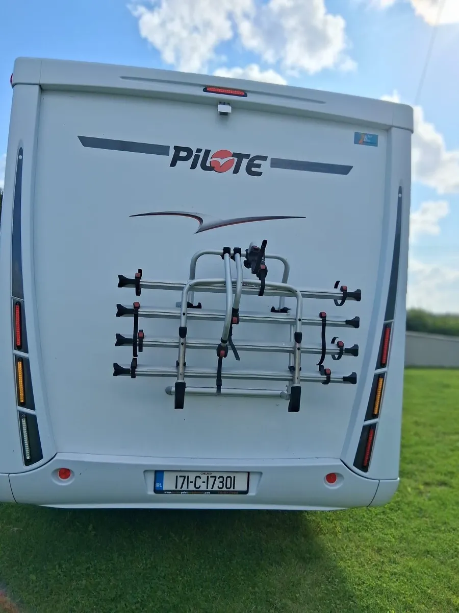 Motorhome - Image 2