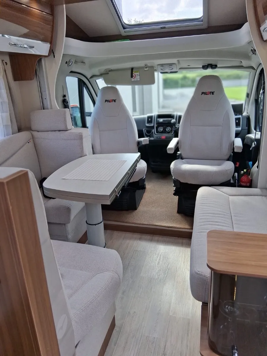 Motorhome - Image 3