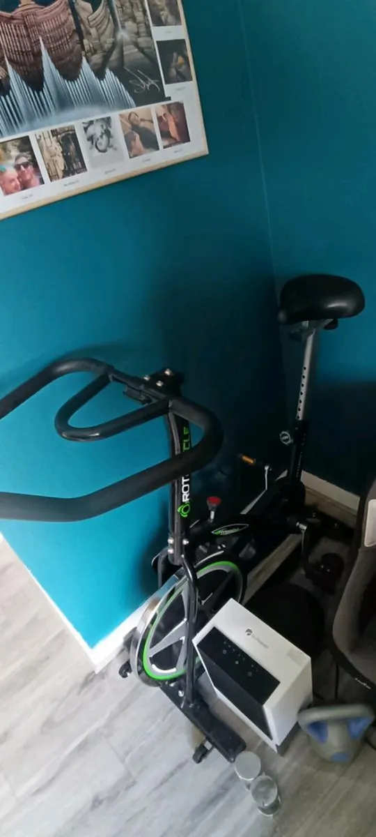 Roto cycle hybrid bike