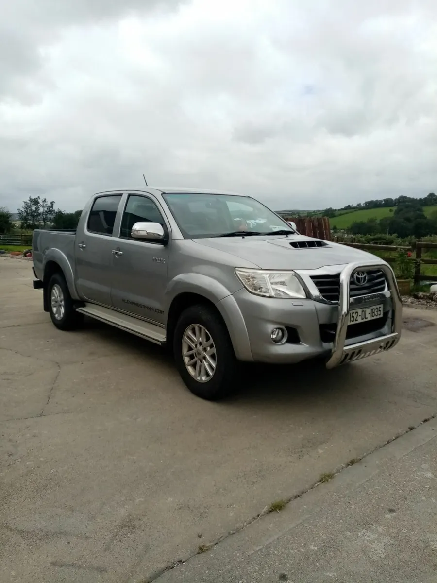 Toyota Hilux 2015 - Image 1