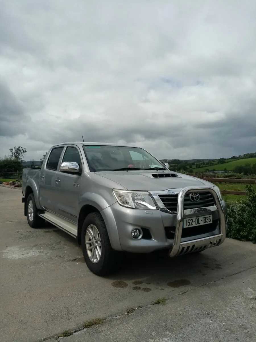 Toyota Hilux 2015 - Image 2