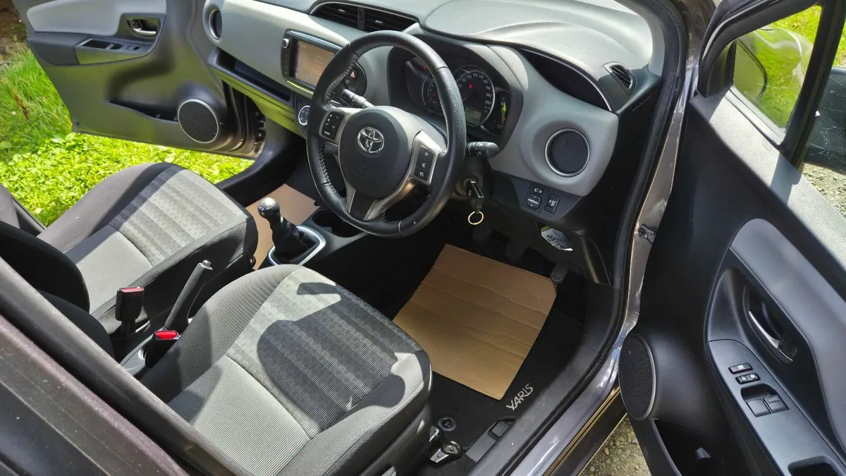 Toyota Yaris 2016 - Image 4