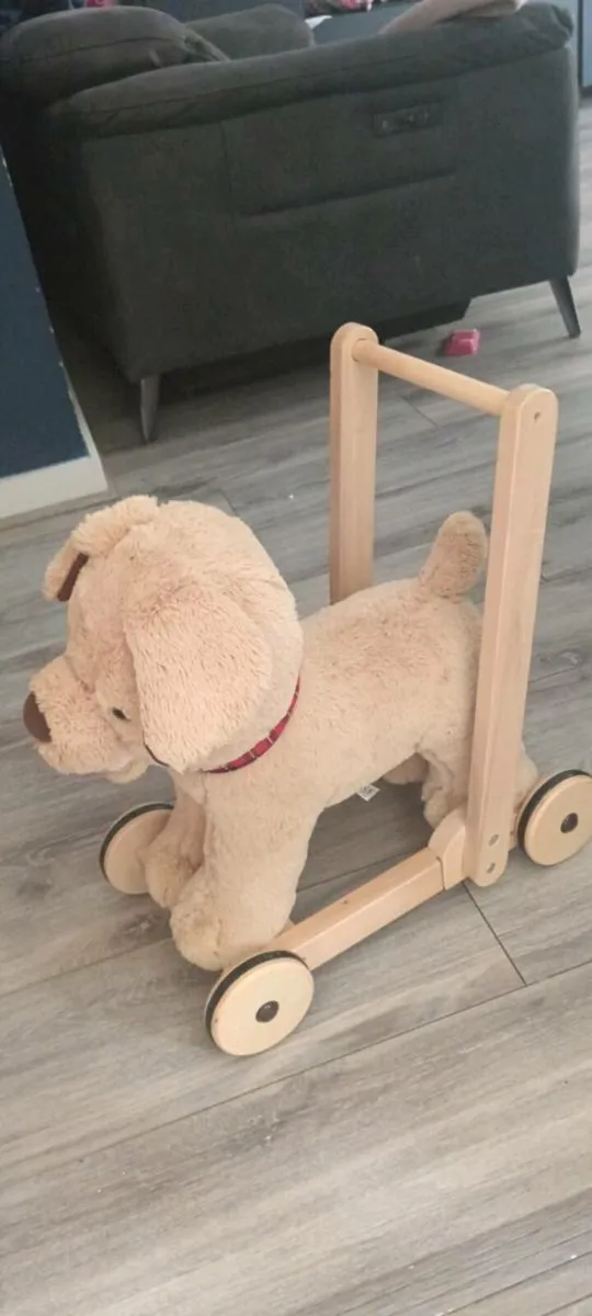 Wood push walker - Image 1