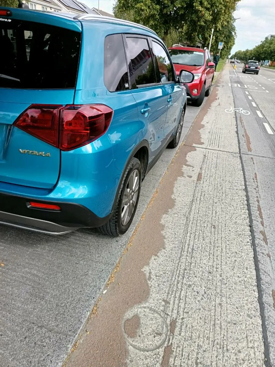 Car - Image 2