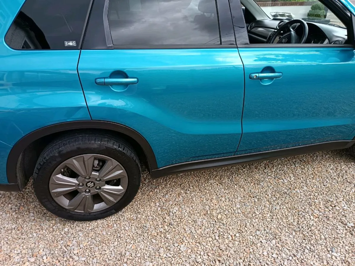 Car - Image 4
