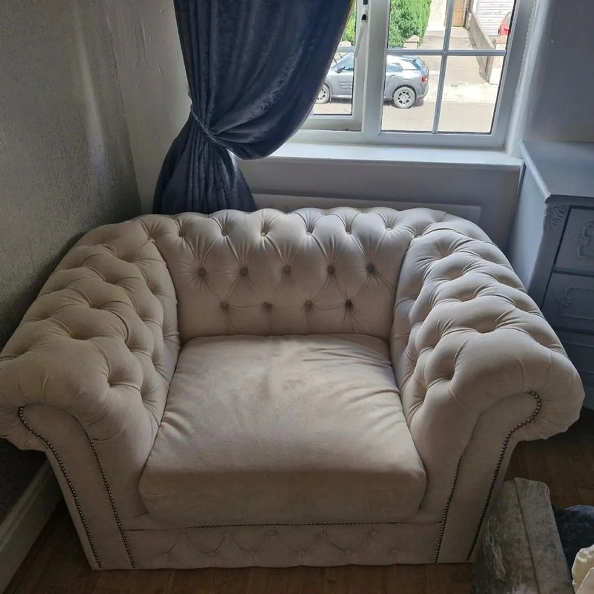 Armchair - Image 1