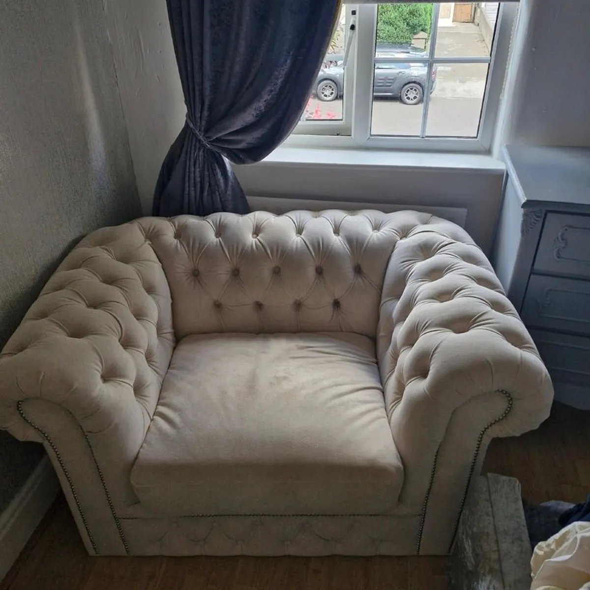 Armchair - Image 2