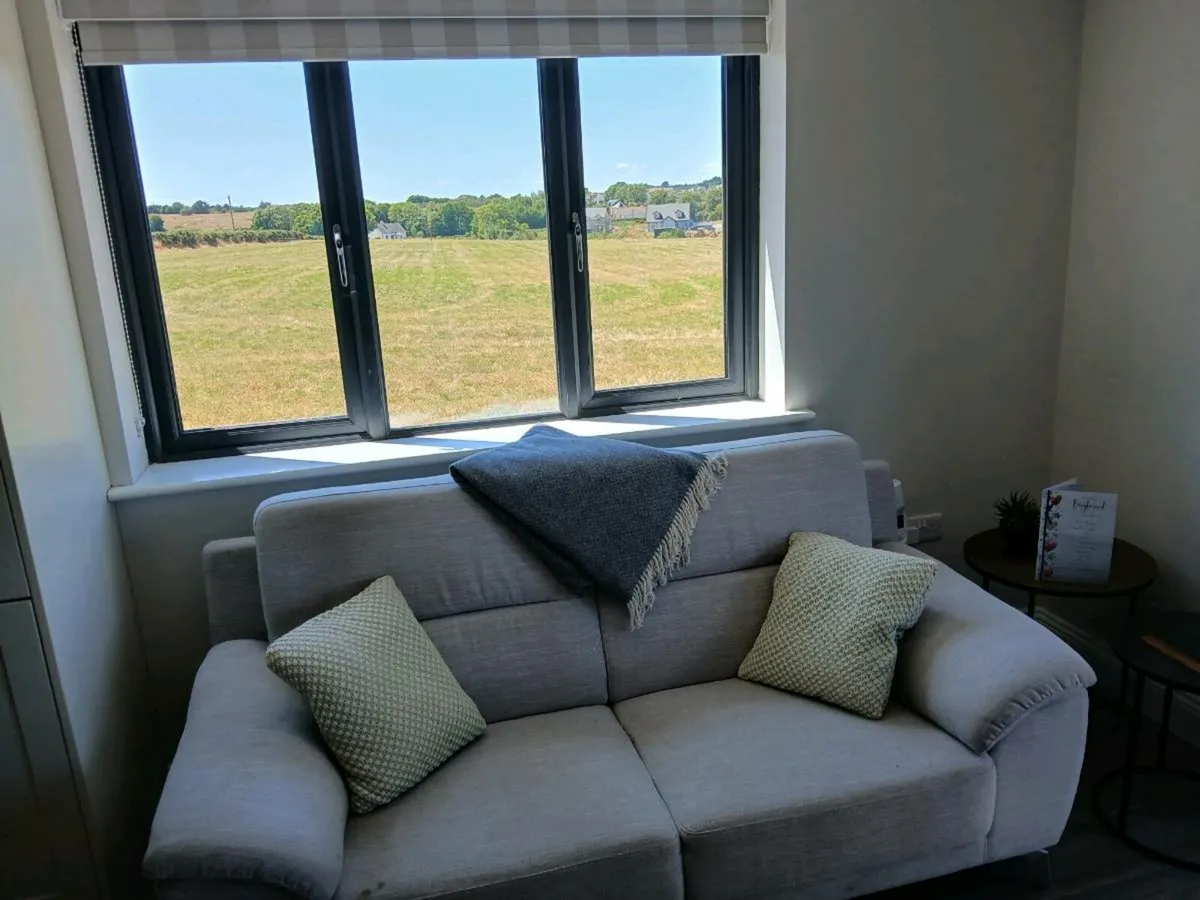 Sofa - Image 3