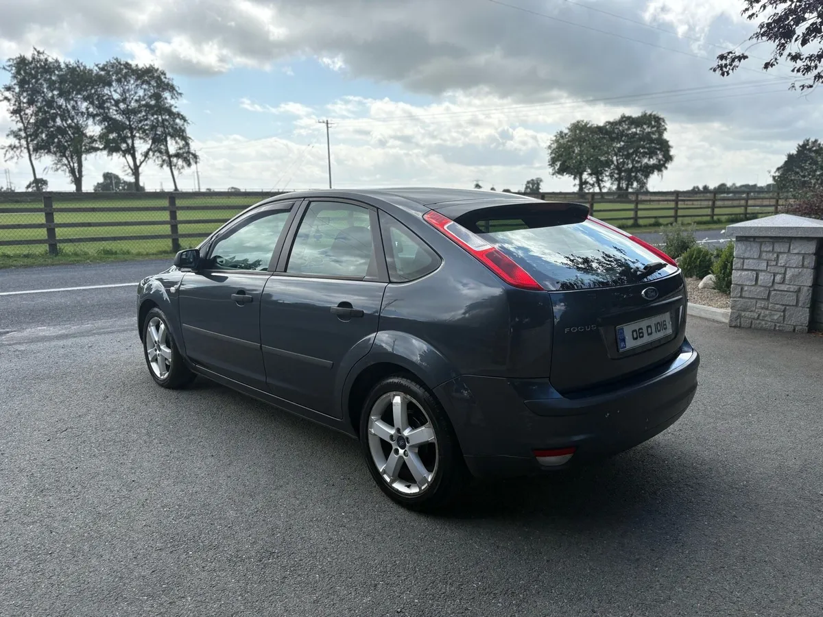 FORD FOCUS 1.4 petrol NCT01/26 TAX10/25 - Image 3