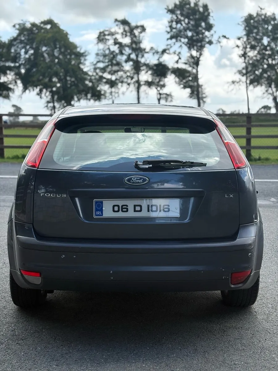 FORD FOCUS 1.4 petrol NCT01/26 TAX10/25 - Image 4