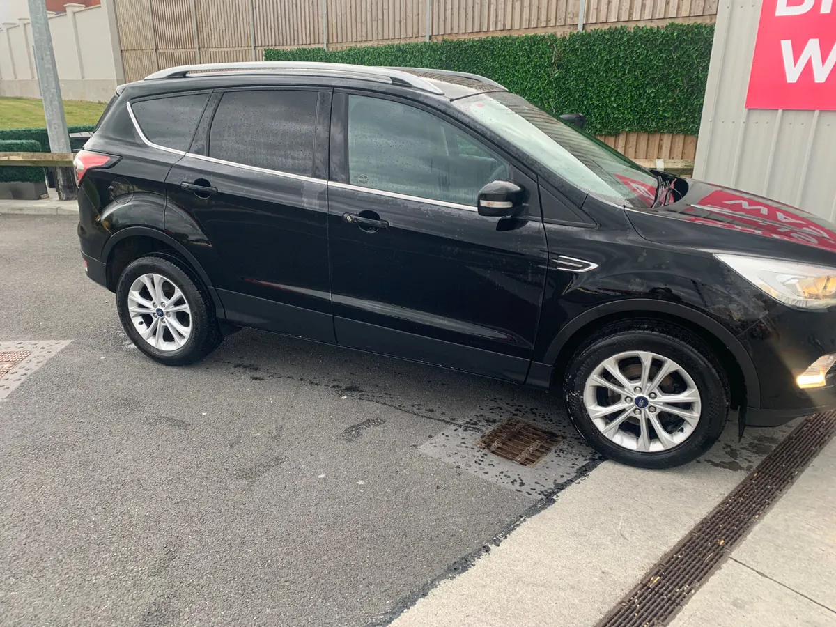 Ford Kuga 2019 COMMERCIAL - Image 2