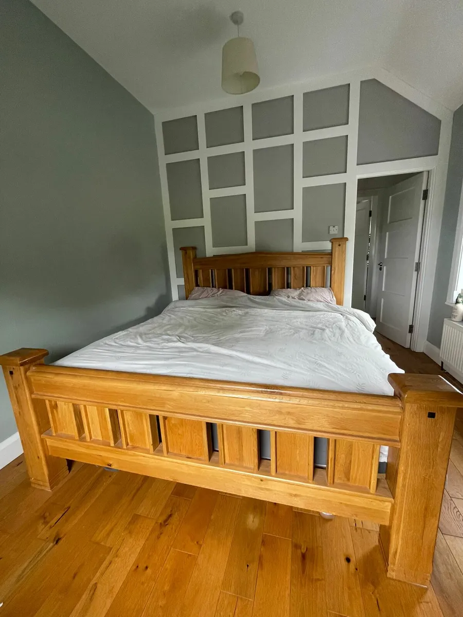 Super king oak bed - Image 1