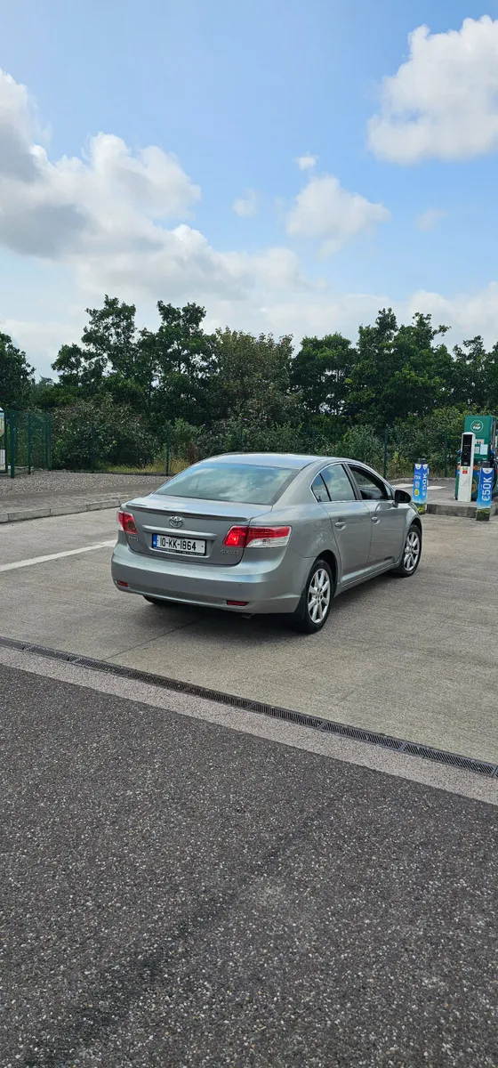 Toyota Avensis 2010 - Image 4