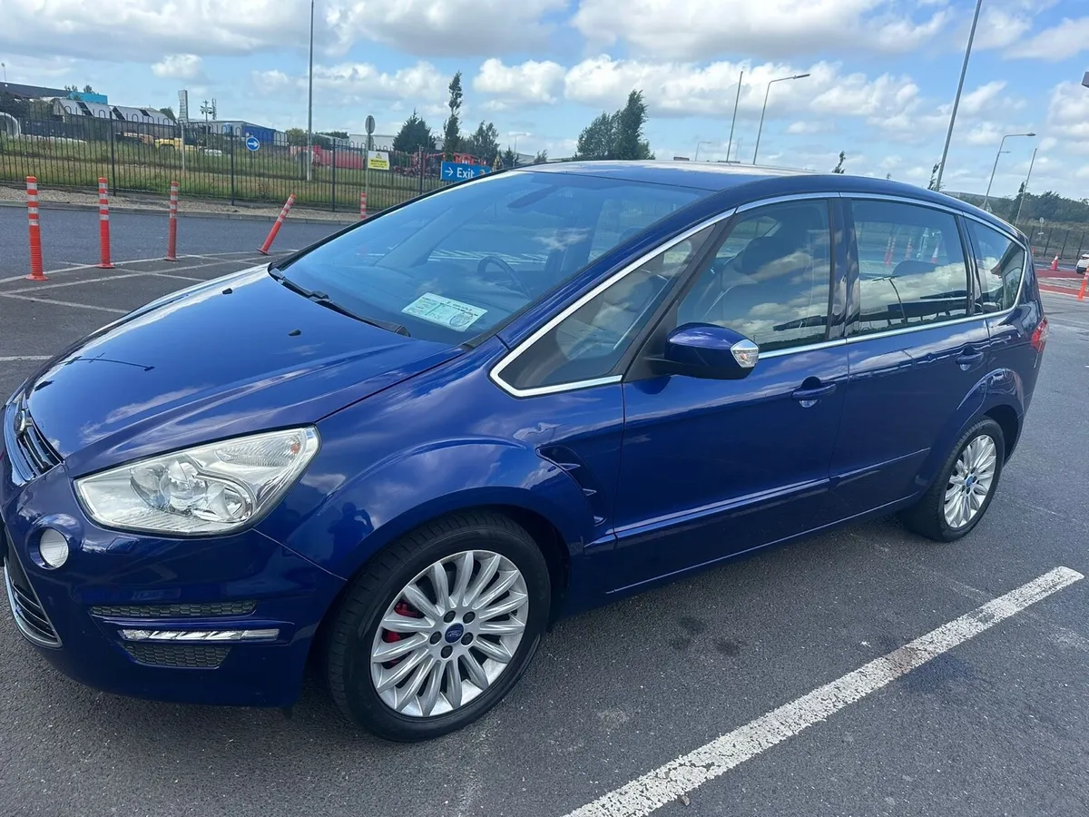Ford S-Max Titanium 2-litre TDCI 68000 MILES - Image 2