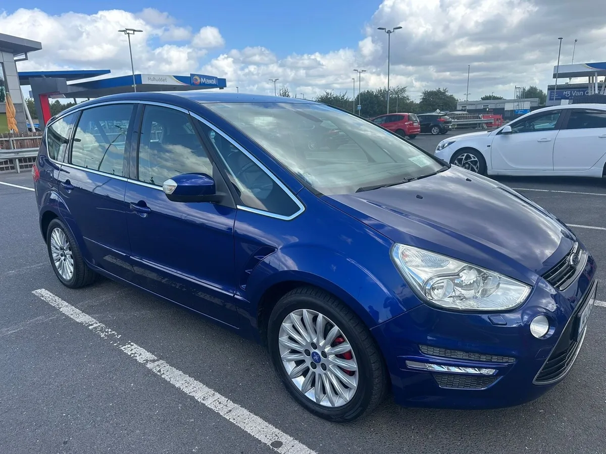 Ford S-Max Titanium 2-litre TDCI 68000 MILES - Image 3