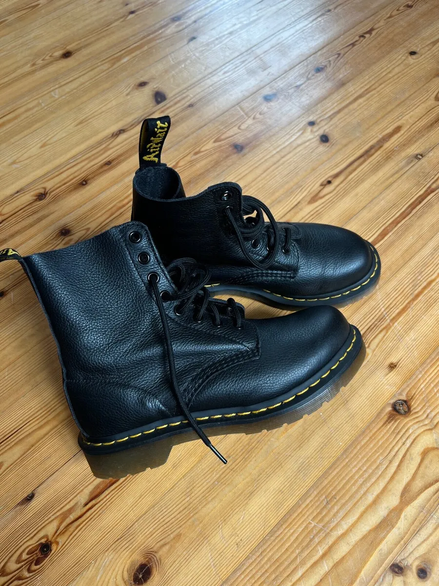 Dr Martens soft leather ankle boots - UK5 - Image 1