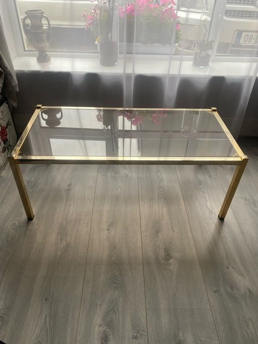 Glass coffee table - Image 1