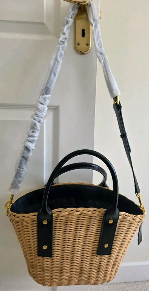 Womens basket handbag - Image 1