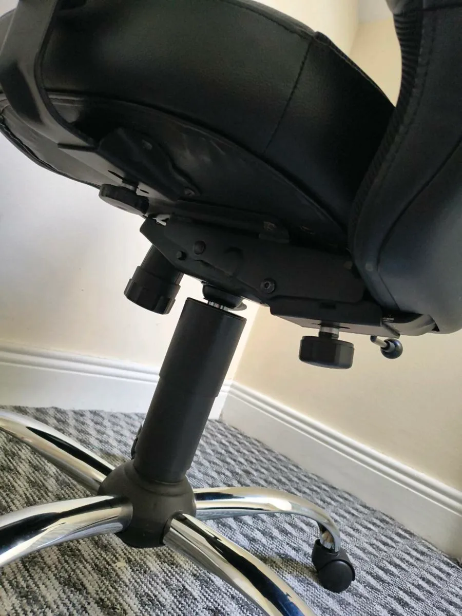 Ergonomic Office Chair - Ready for Work or Gaming - Image 4