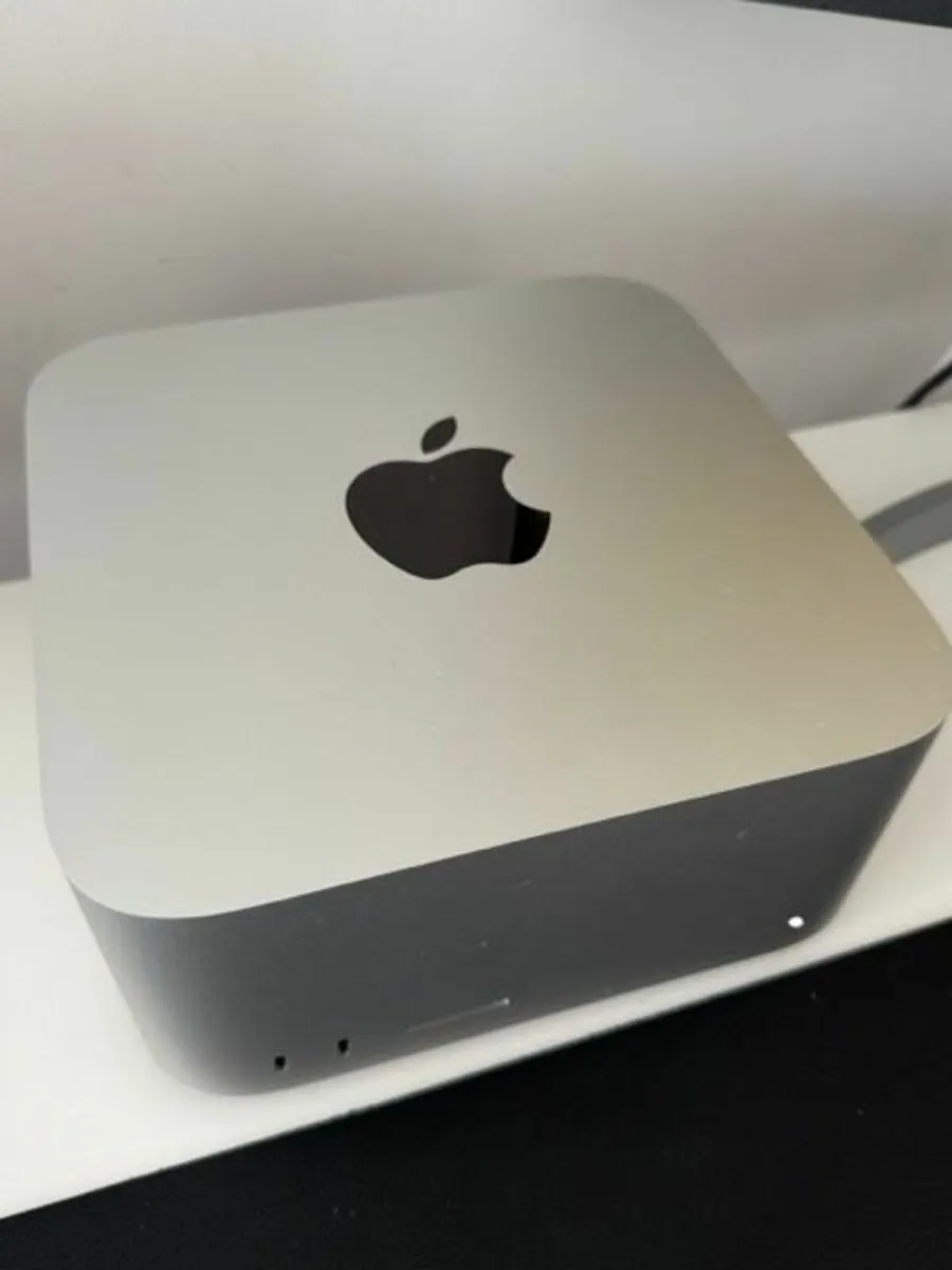 Mac Studio M2 Max 32GB/512GB Magic Keyboard/Mouse - Image 3