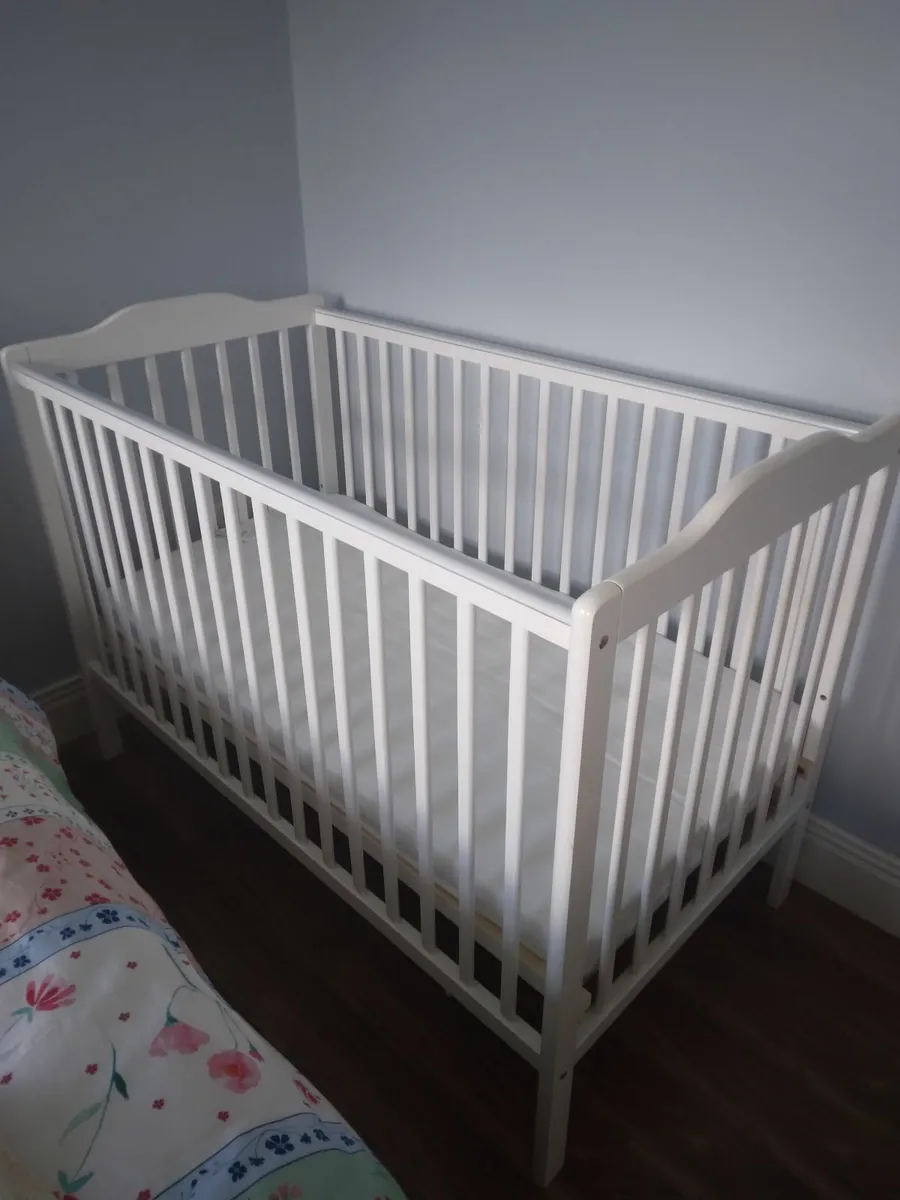 Baby Cot - Image 1