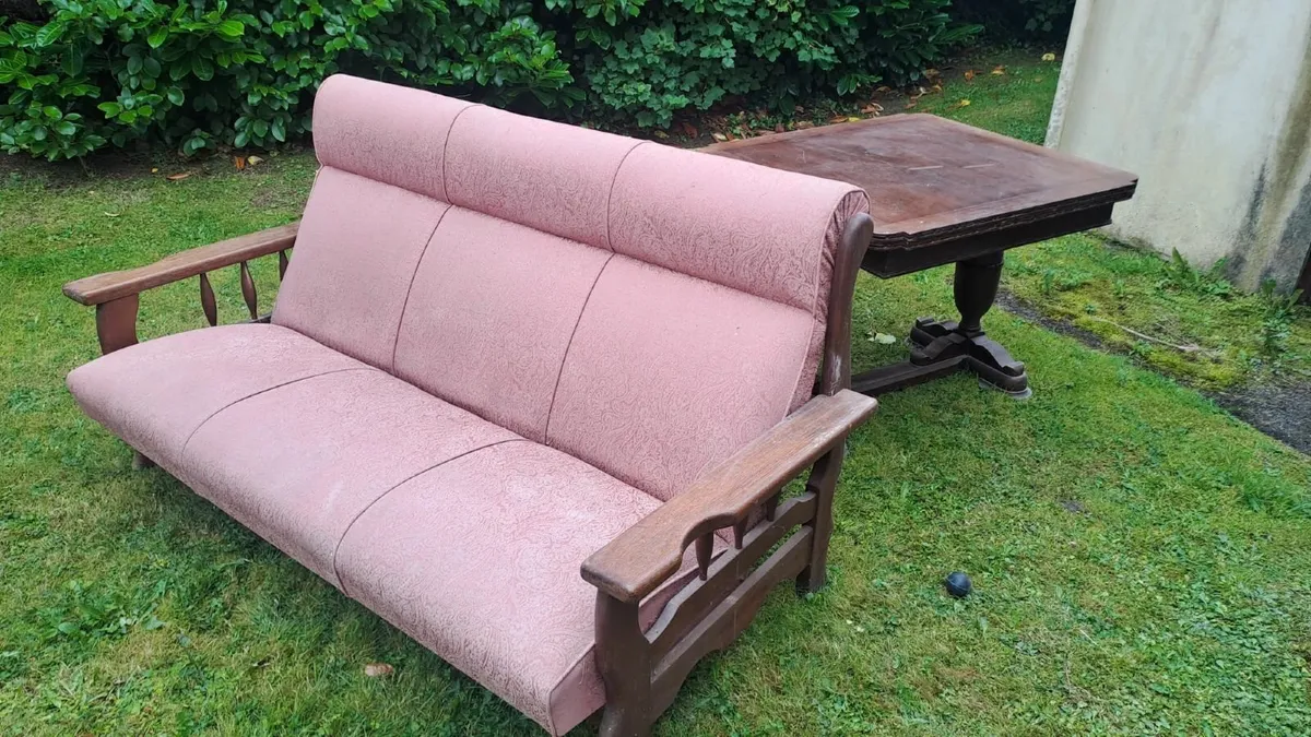 Free sofa - Image 3