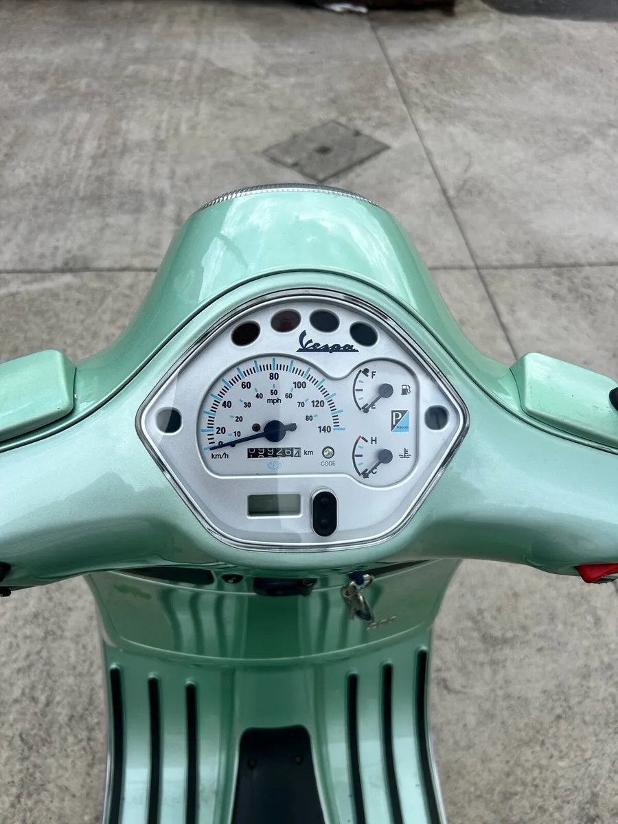 2003 Vespa GT200L - Image 3
