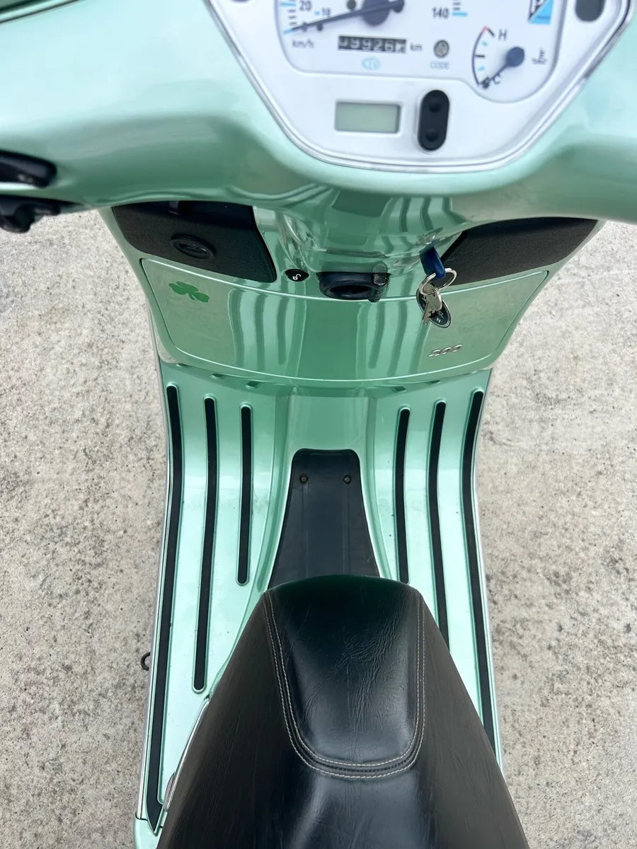 2003 Vespa GT200L - Image 4