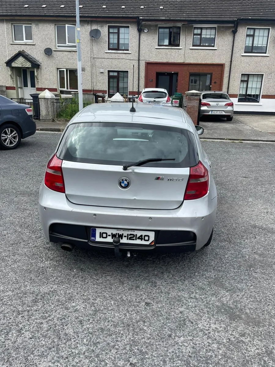 BMW 1-Series 2010 - Image 2
