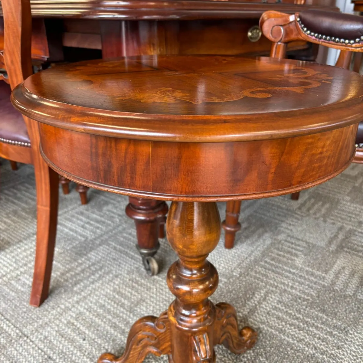 Fabulous round inlaid occasional table on tripod b - Image 3