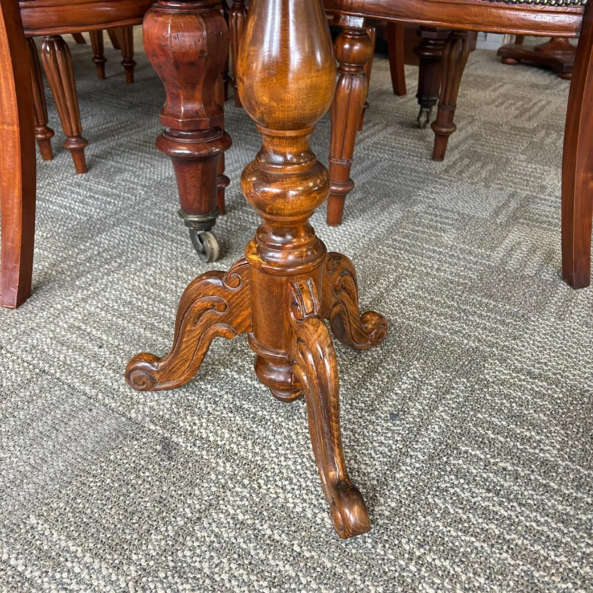 Fabulous round inlaid occasional table on tripod b - Image 4