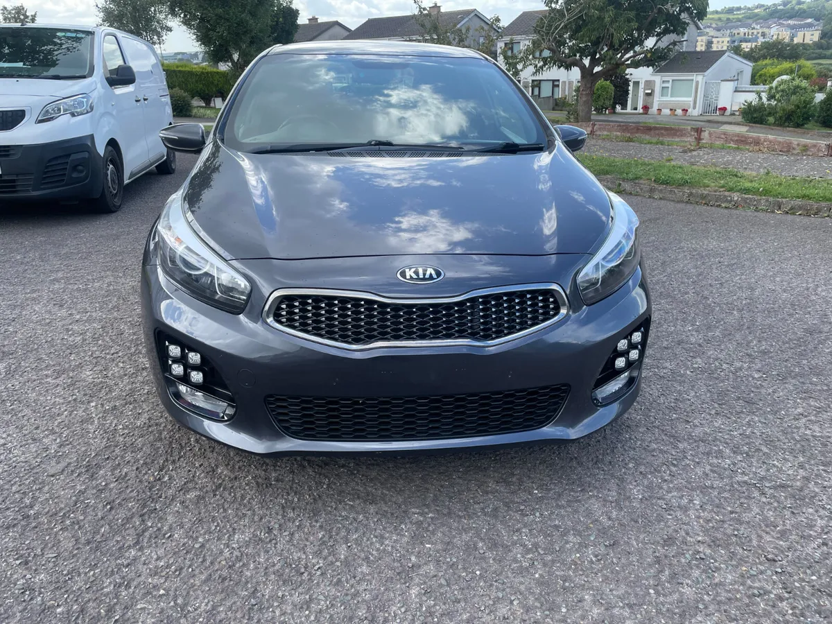 Kia Ceed 1.6 CRDi 181 NCT 08/27 TAX  11/25 - Image 2