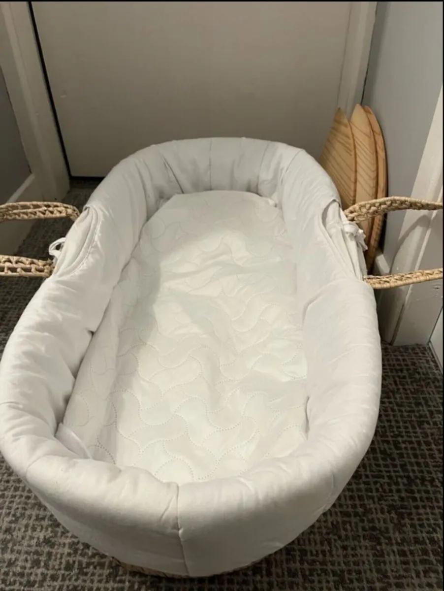 Moses basket - Image 1