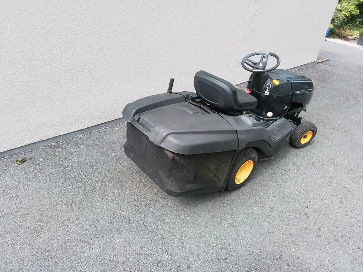 Ride on mower - Image 3