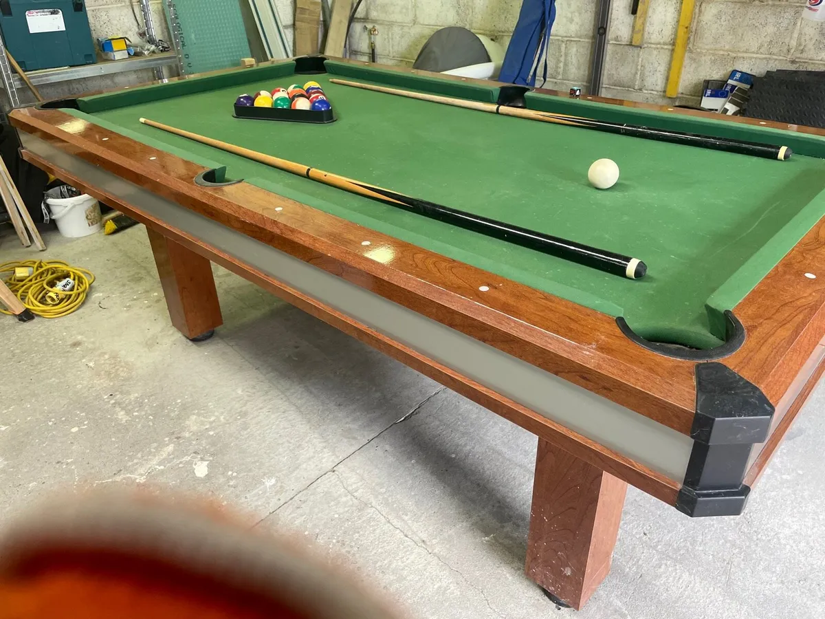 Pool table - Image 2