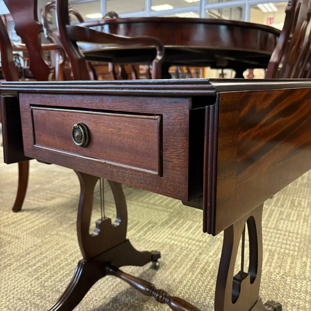 Fabulous mahogany inlaid drop leaf occasional tabl - Image 3