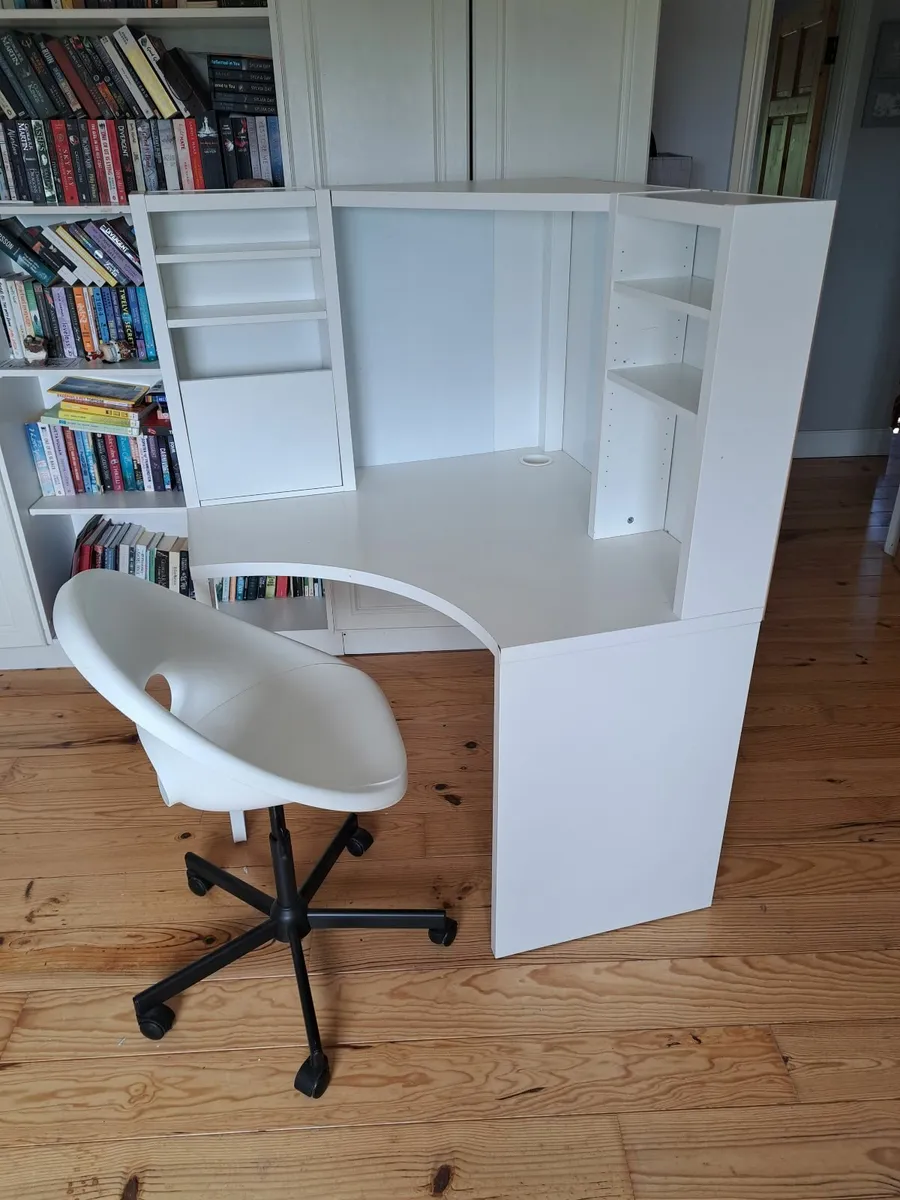 Study desk and chair - Image 2