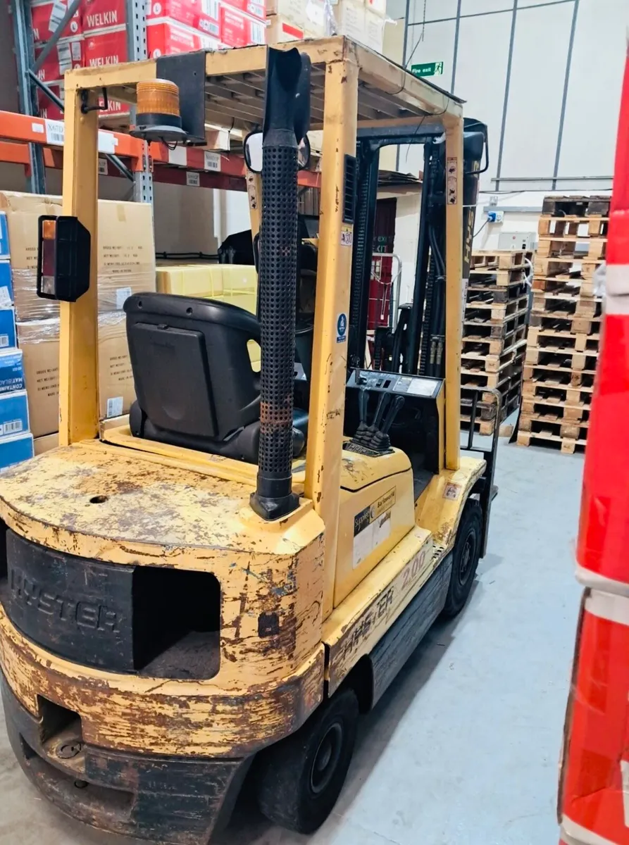 Hyster 2 ton diesel forklift - Image 3