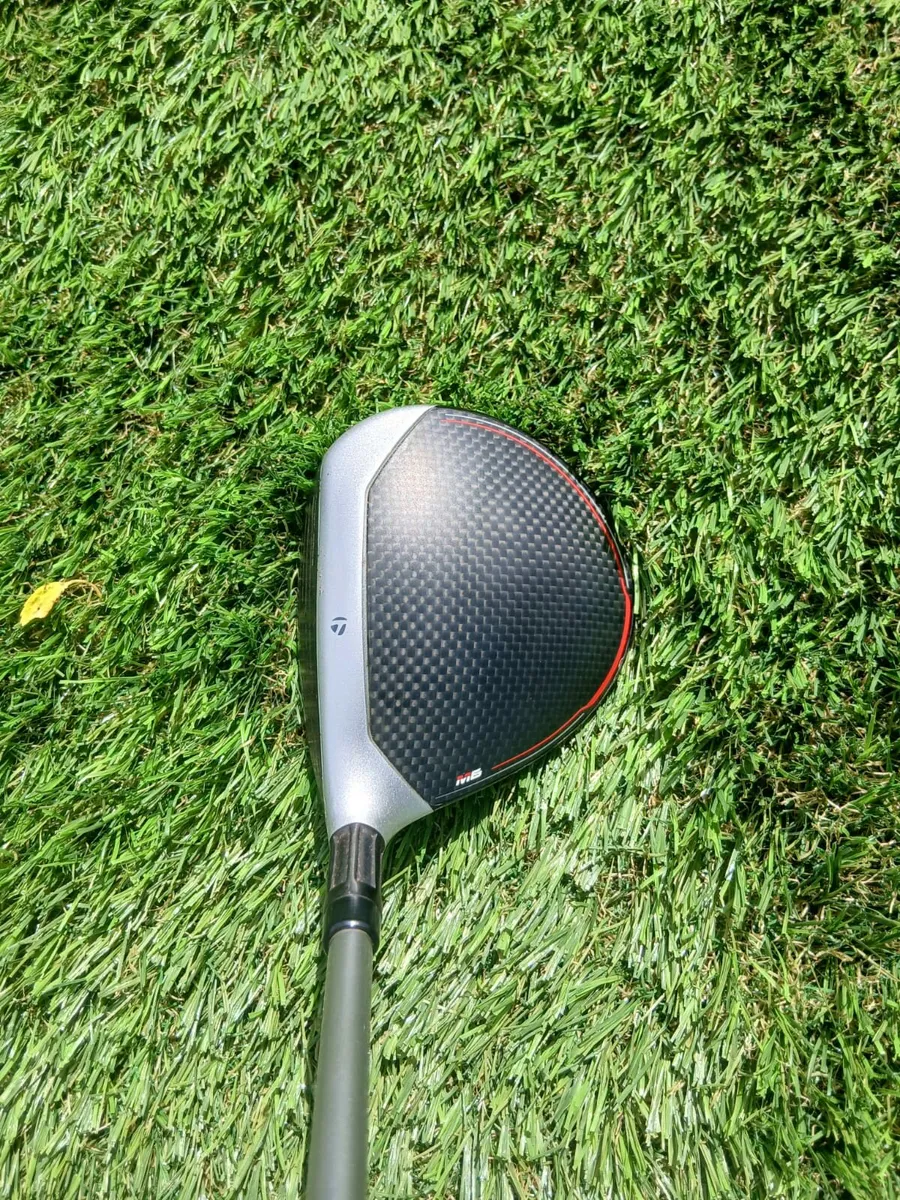 Golf club - Image 1