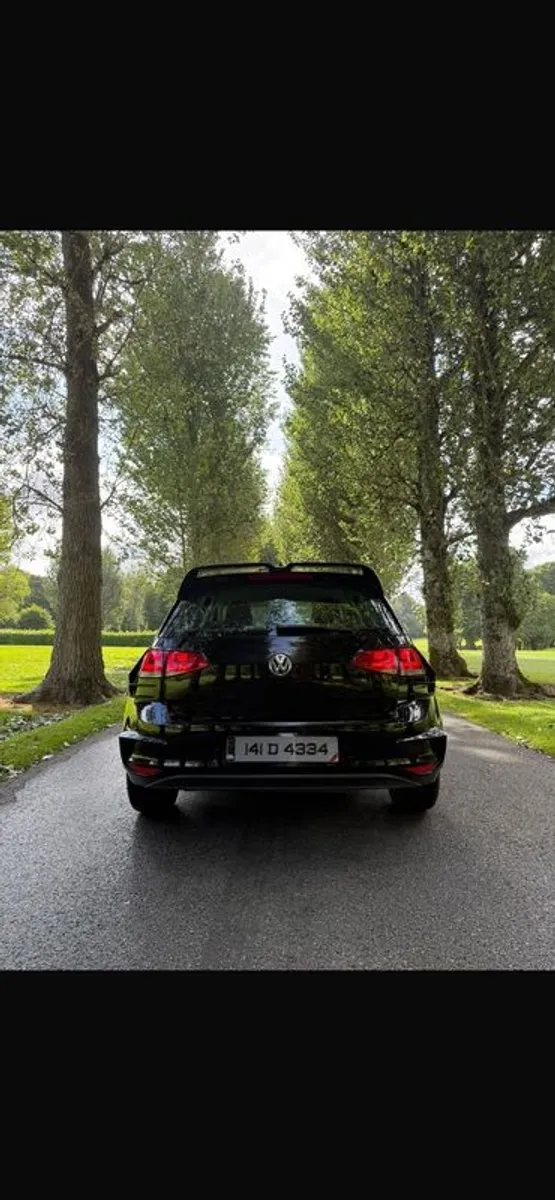 2014 Volkswagen Golf - Image 2